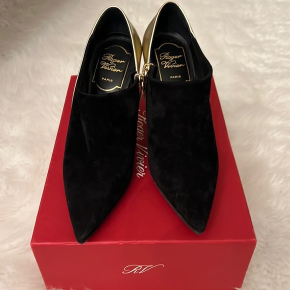 Roger Vivier TRANCOSO LEATHER AND SUEDE
BOOTS - Picture 1 of 5